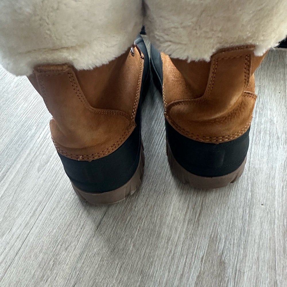 J. Crew Brown Winter Boots with Cream Lining - Picture 13 of 14